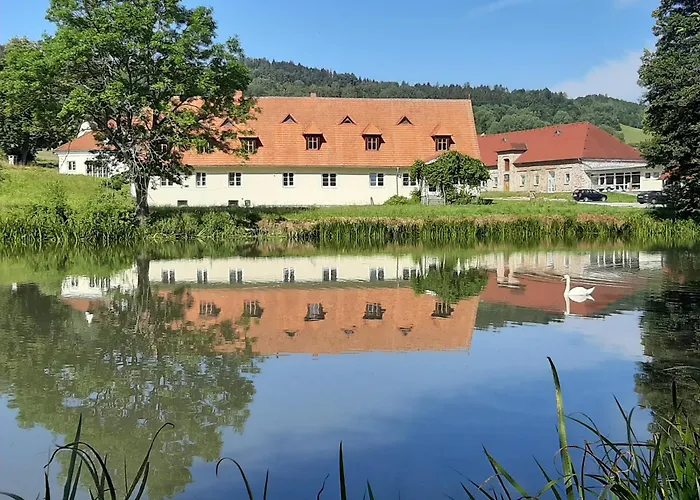 La Boheme Lodges And Retreats